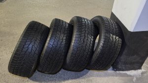 Winter Tires 215/55R16 - Excellent Condition - One Season Used